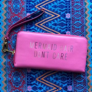 Wristlet “Mermaid Hair Don’t Care”
